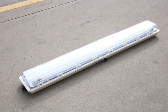 Leitungseingänge G 3/4 "Explosionssicherheit LED-Hochlagerbeleuchtung 2*18w für industrielle und gefährliche Umgebungen