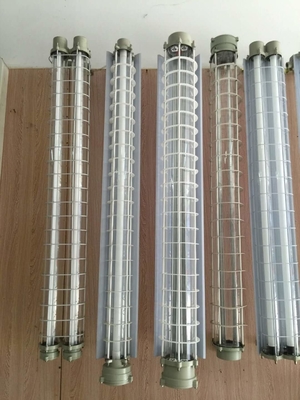 Hohe Korrosionsbeständigkeit 100lm/w Explosionssicherheit Led 8KG Linienleuchtrohrlicht für Zone 1 2 Zone 21 22