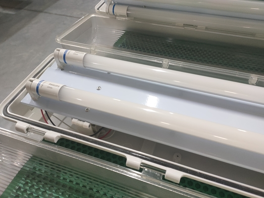 Hohe Festigkeit GRP Material 600mm Ex-proof Linear Light Anti-Explosive Leuchtstofflampe für die industrielle Sicherheit