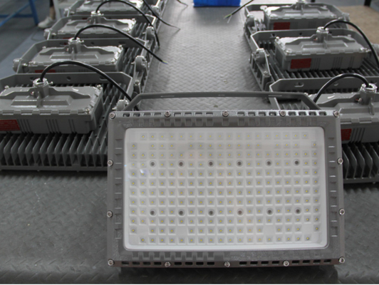 High Lumen 50w 100w 150w 200w Outdoor Explosion Proof Wasserdicht Led Flutlicht mit fünfjähriger Garantie
