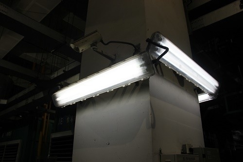 120-Grad-Strahlwinkel Explosionssichere Beleuchtung LED-Rohrleuchten mit fortgeschrittener Anodisierung und &gt; 80 CRI