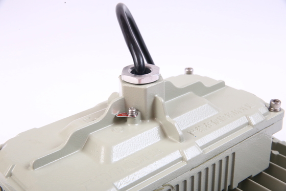LEDUN-50-200W IP66 Atex Explosionssichere Hochwasserscheinwerfer für Zone 1/2/21/22 Led Explosionssichere Leuchten Hersteller