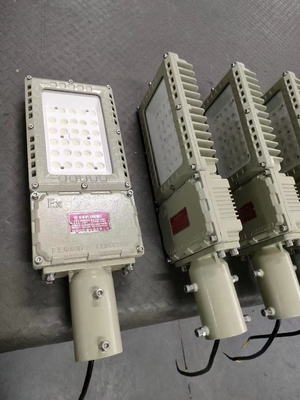 100~277v 130lm/W 200w Explosionssichere LED-Flutleuchte