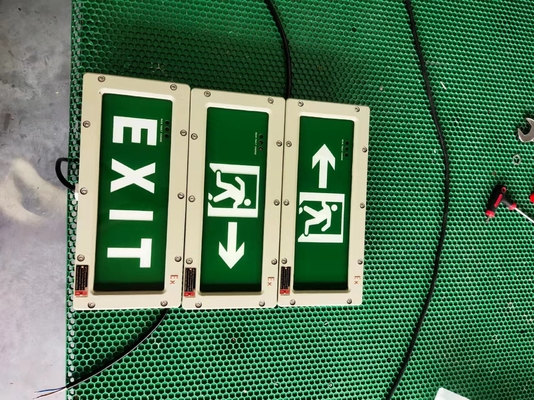 ATEX / IECEx / RoHS / CNEX / ISO9001 zertifizierte kompakte Explosionssichere Notstiegslichter CRI ≥ 70 für gefährliche Bereiche anpassbar