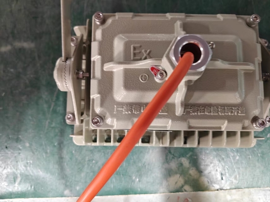 ATEX IECEx RoHS ISO9001 50W Explosionssichere LED-Flutleuchte für Anlagen für gefährliche Abfälle