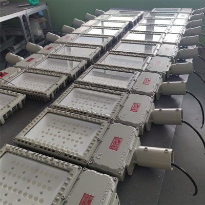 250w Explosionssichere Led-Straßenleuchte für Raffinerien 100-277v 130lm/W ATEX/IECEx/RoHS genehmigt