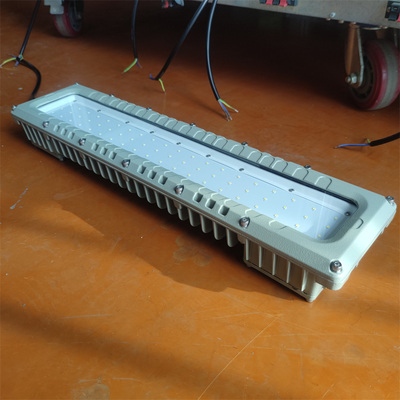 Flammfeste LED-Beleuchtung Ex d mit 50-90 Watt IP66 WF2