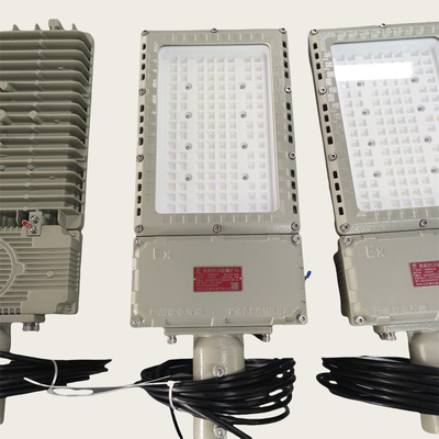 Explosionssichere LED-Flutleuchte 5000k Atex-Beleuchtung für Zone-1 Zone-2 180lm