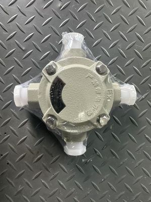 Explosionssichere Verbindungsbox mit IP68 Eintrittsschutz Klasse 1 Div 2 M20*1.5 Kabel-Eingang für Gefahrenbereiche