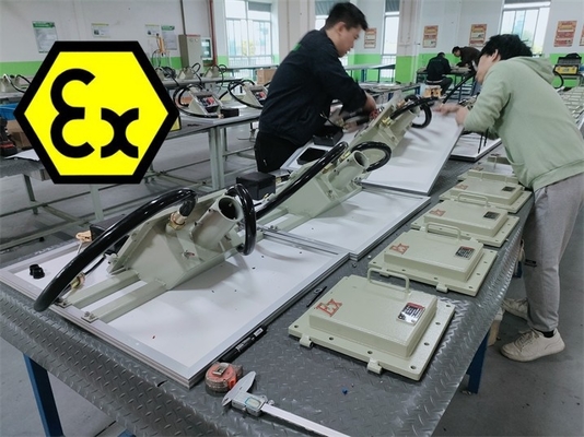 LED-Explosionssichere Scheinwerfer CNEX / IECEx / ATEX zugelassen Smart Installation Langer Lebensdauer Ideal für gefährliche Arbeitsumgebungen