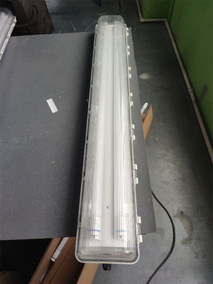 2*54W Explosionsschutz-Fluoreszenzlicht ATEX IECEx Zertifiziert Wasserdicht WF2 100lm/w Lichtwirkungsgrad Deckenhalter für Zone 21 22 1 2