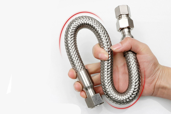 ATEX/IECEx Ex d Explosionsgeschütztes flexibles Kabelrohr – ½″ PVC-beschichteter Edelstahl, IP66 für Zonen 1/2 & 21/22