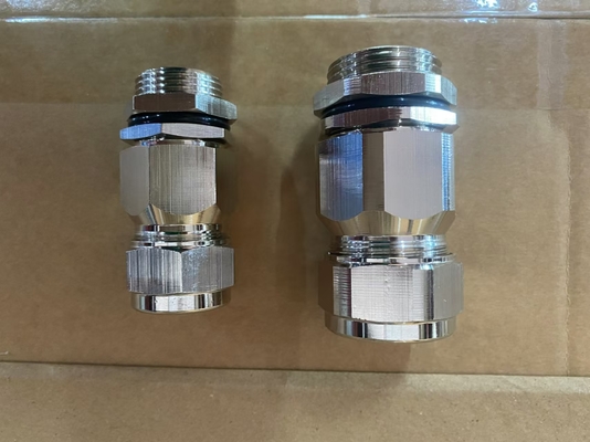 ATEX Ex Proof Cable Gland -20.C bis 80.C Glatte Silberhülle IECEx zertifiziert