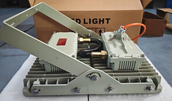 Explosionsgeschützte LED-Leuchte für Öl- und Gaszone 1&2 | 300W IP66 | Industriebeleuchtung | Deckenmontage für petrochemische Anwendungen