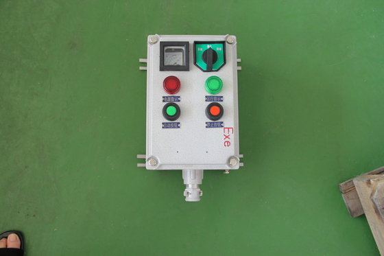 Explosionssichere Steuerungsanlage Ex d IIB T4 zertifiziert Flammensichere Verteilerbox