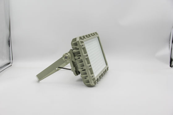 Explosionsgeschützter LED-Flutlichtstrahler – Energiesparend, IP66-zertifiziert für Chemieanlagen & Offshore-Plattformen