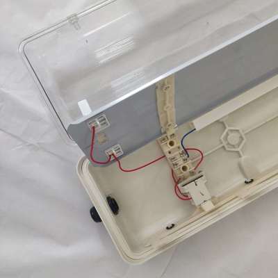 ATEX/IECEx/CNEX Explosionssichere Lineare LED-Leuchte für gefährliche Orte, energieeffizient, IP66, benutzerdefinierte Leistungs- und Farbtemperaturoptionen