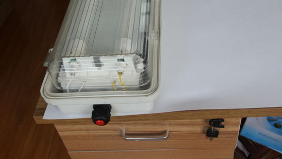 ATEX/IECEx/CNEX Explosionssichere Lineare LED-Leuchte für gefährliche Orte, energieeffizient, IP66, benutzerdefinierte Leistungs- und Farbtemperaturoptionen