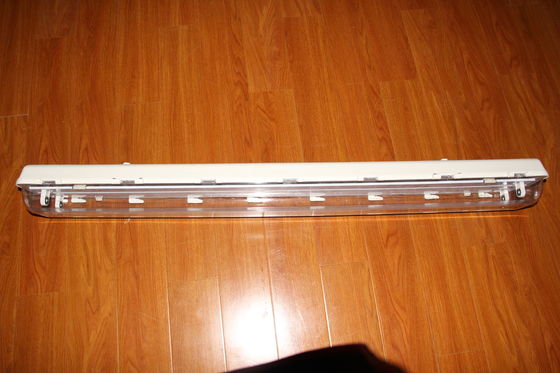 ATEX/IECEx/CNEX Explosionssichere Lineare LED-Leuchte für gefährliche Orte, energieeffizient, IP66, benutzerdefinierte Leistungs- und Farbtemperaturoptionen