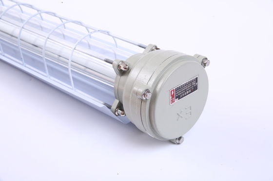 ATEX Explosionssicherheit LED-Linienleuchte 100lm/w IP66 für nasse Umgebungen Zonen 21 und 22 Korrosionsbeständig Ex Db Eb IIC T6 Gb, Ex Tb IIIC T80°C Db Langlebig
