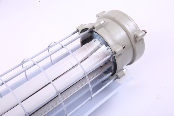 Für Nassbereiche Zone 21 und 22 Korrosionsbeständige Ex Db Eb IIC T6 Gb, Ex Tb IIIC T80°C Db Robuste ATEX explosionsgeschützte LED-Linearleuchte 100lm/W IP66