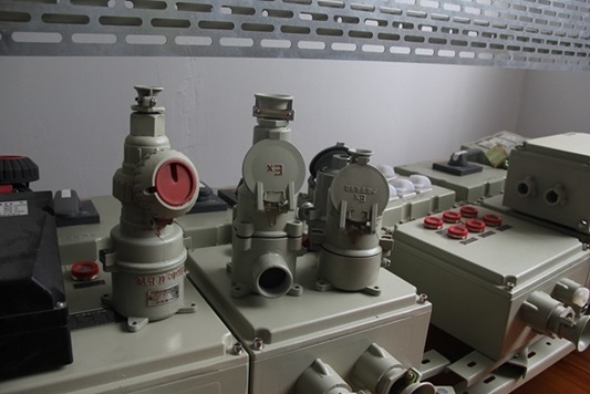 Phasenexplosionsgeschützter Stecker und Steckdose IP66 für Industrieanwendungen