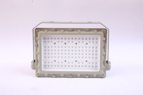 Unser explosionsgeschützter LED-Flutlichtstrahler ist mit inhärentem Sicherheitsschutz ausgestattet, der Explosionsbegrenzung und energiebegrenzende Designs beinhaltet.