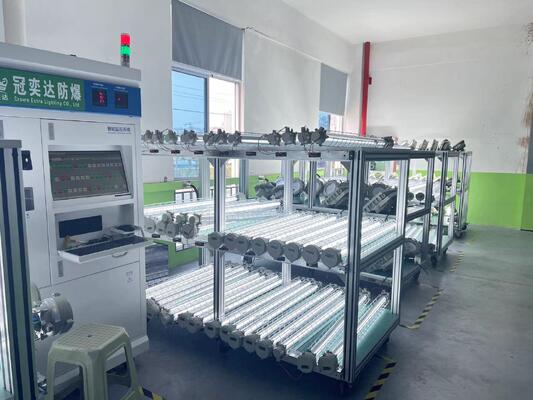 Fabrik Direktverkauf Doppelrohrlampe Lineare Explosionssicherheit 100lm/w 2*18W 2*36W Led-Licht Industrielager Explosionssicherheit