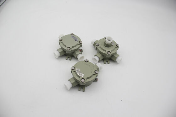 Kundenspezifisches Gehäuse IP66 wasserdichtes ATEX-Anschlusskastengehäuse flammhemmend Strom 220V/380V Aluminium-Druckguss-Anschlusskasten