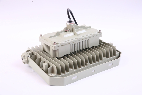 135lm/w Wirkungsgrad mit CRI Ra 80 AC100-277V Explosionssichere LED-Flutleuchte für Zone 1 2 &amp; Zone 21 22